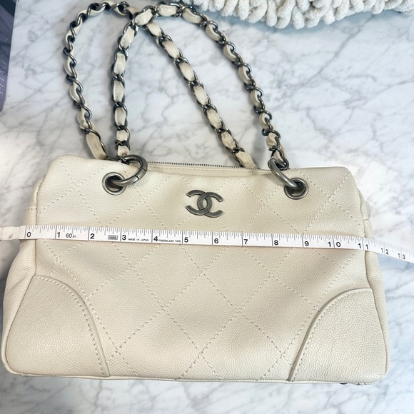 Chanel Cream Quilted Women's Bag - Picture 11 of 12